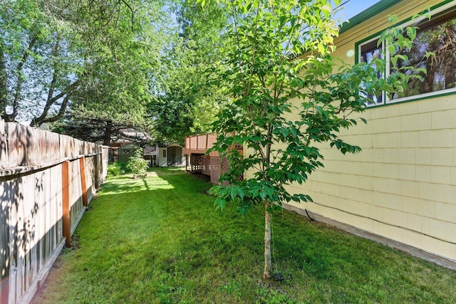 3832 S Cook St, Spokane, WA 99223 - view of yard featuring a storage shed