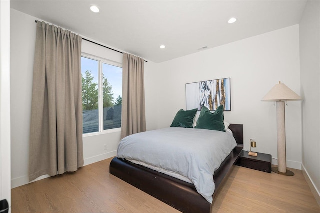 5257 S Falcon Point Ct, Spokane, WA 99224 - bedroom with light wood-style flooring and recessed lighting