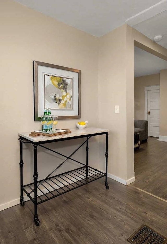 1518 W 6th Ave, Spokane, WA 99204 - corridor featuring wood finished floors