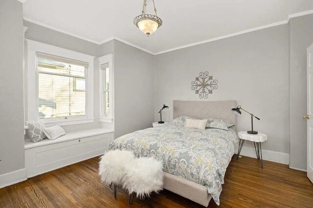 1518 W 6th Ave, Spokane, WA 99204 - bedroom featuring wood finished floors and ornamental molding