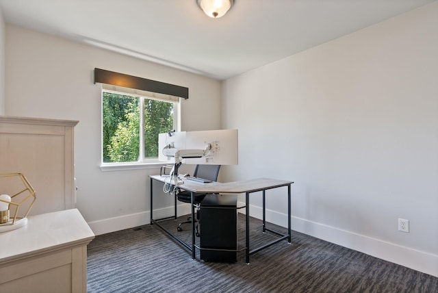 1611 W Tieton Ave, Spokane, WA 99208 - office area with baseboards
