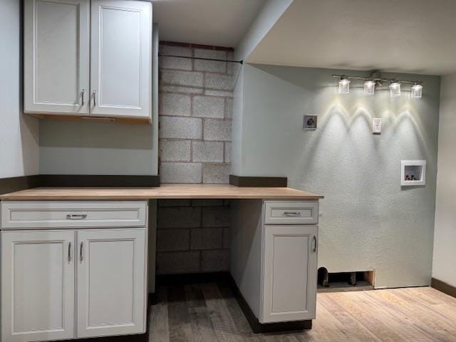 6412 N Fotheringham St, Spokane, WA 99208 - unfurnished office with wood finished floors and baseboards