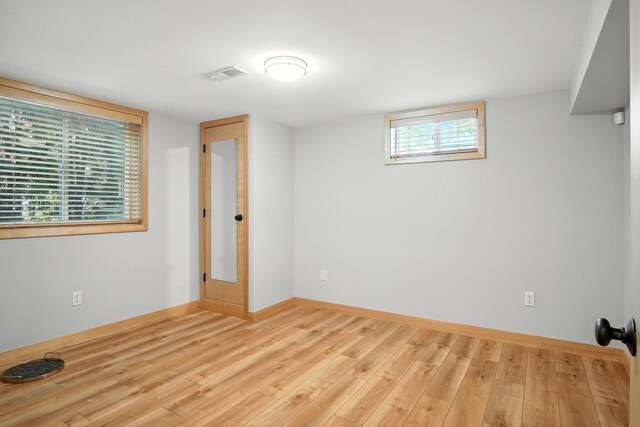 3121 S Manito Blvd, Spokane, WA 99203 - unfurnished bedroom with wood finished floors and baseboards
