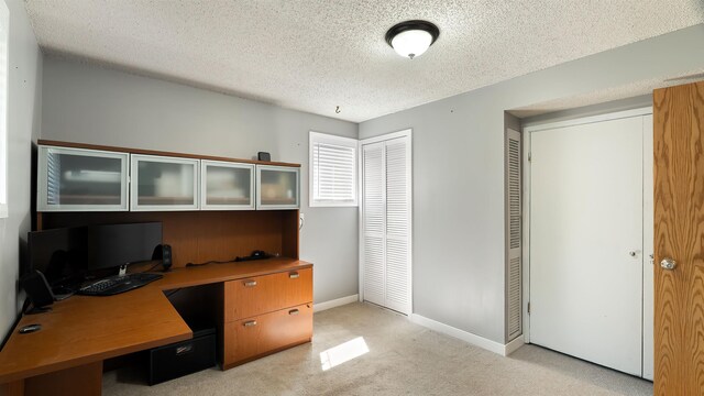 811 W Teal Ave, Spokane, WA 99218 - unfurnished office with a textured ceiling and light colored carpet