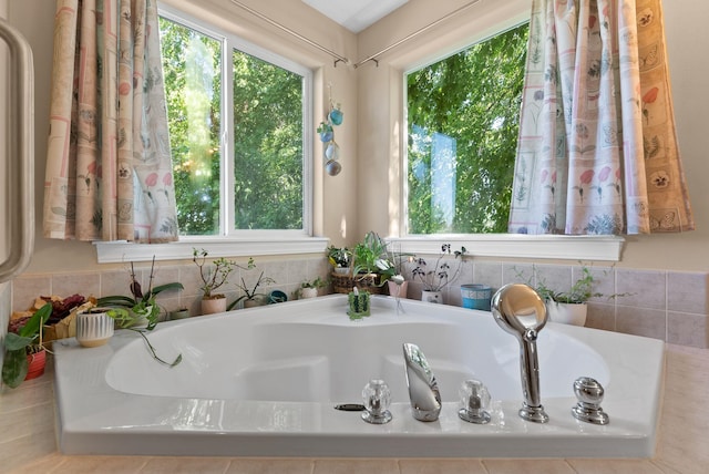 3421 S Mcdonald St, Spokane Valley, WA 99206 - full bathroom featuring a garden tub