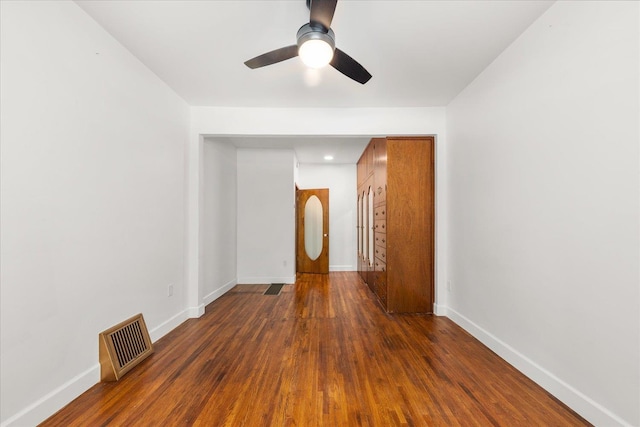 1728 S Adams St, Spokane, WA 99203 - empty room with wood finished floors and a ceiling fan