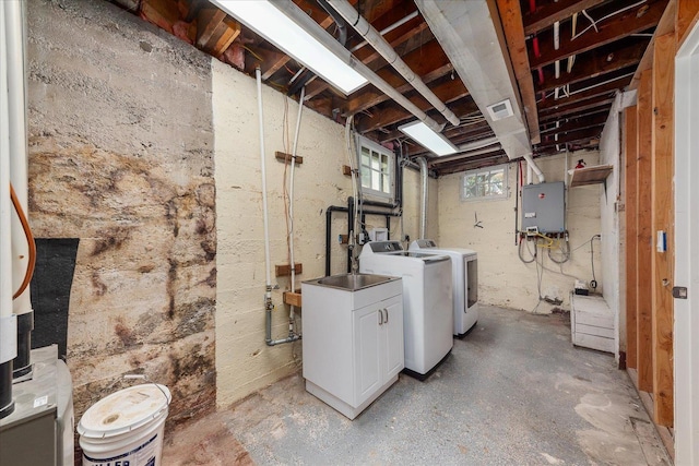 1728 S Adams St, Spokane, WA 99203 - below grade area featuring washing machine and dryer