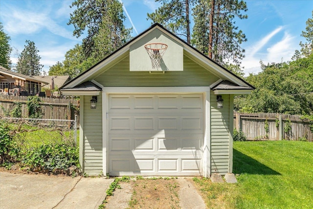 1728 S Adams St, Spokane, WA 99203 - detached garage featuring driveway