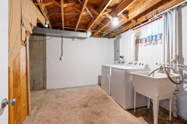 4615 N King Ct, Spokane, WA 99205 - laundry area featuring independent washer and dryer and electric panel
