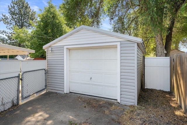 1634 E Dalke Ave, Spokane, WA 99208 - detached garage with asphalt driveway