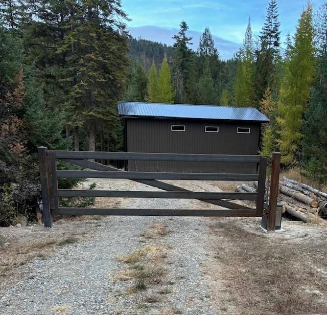 211 Otter Ln, Cusick, WA 99119
