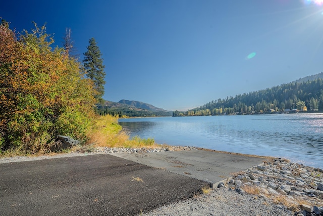 211 Otter Ln, Cusick, WA 99119