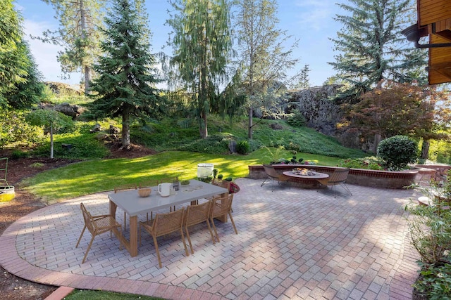 2010 E Pinecrest Rd, Spokane, WA 99203 - view of patio / terrace featuring a fire pit and outdoor dining space
