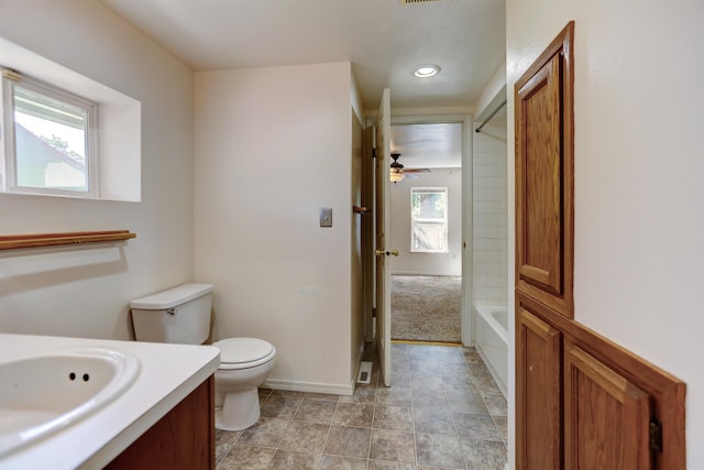 3222 W 4th Ave, Spokane, WA 99224 - full bath featuring vanity and ceiling fan