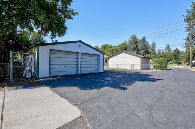 3222 W 4th Ave, Spokane, WA 99224 - view of detached garage