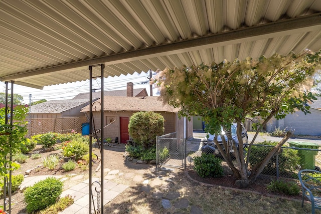 814 E Montgomery Ave, Spokane, WA 99207 - view of patio / terrace featuring a gate