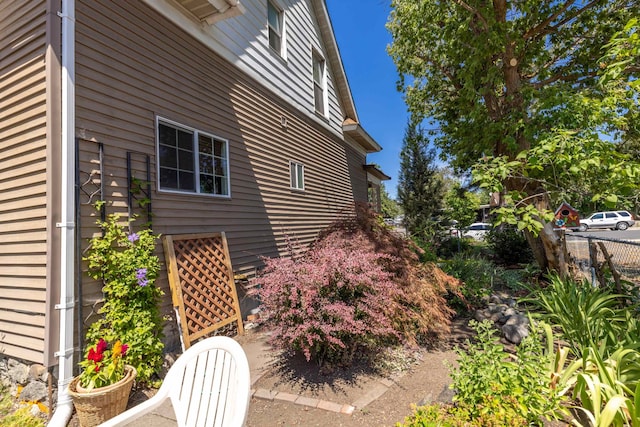 814 E Montgomery Ave, Spokane, WA 99207 - view of side of home