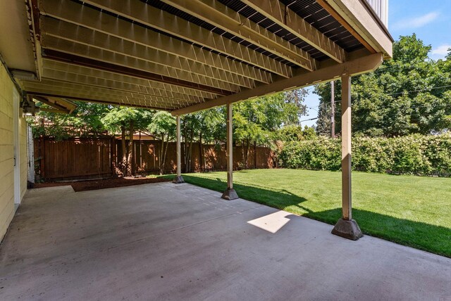4017 E Pratt Ave, Spokane, WA 99204 - fenced backyard featuring a patio