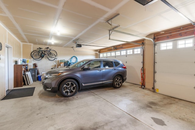 9617 N Northview Ln, Spokane, WA 99208 - garage featuring a garage door opener