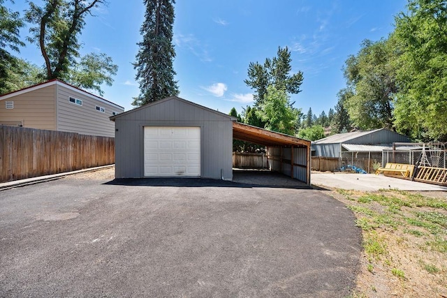 1937 W 15th Ave, Spokane, WA 99224 - garage with a garage