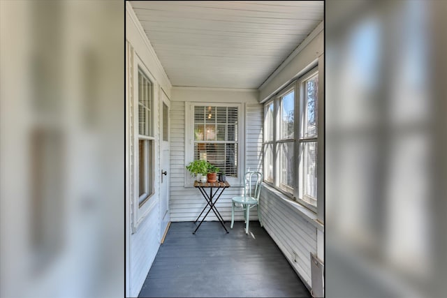 927 W 19th Ave, Spokane, WA 99203 - sunroom / solarium featuring wood finished floors and ornamental molding