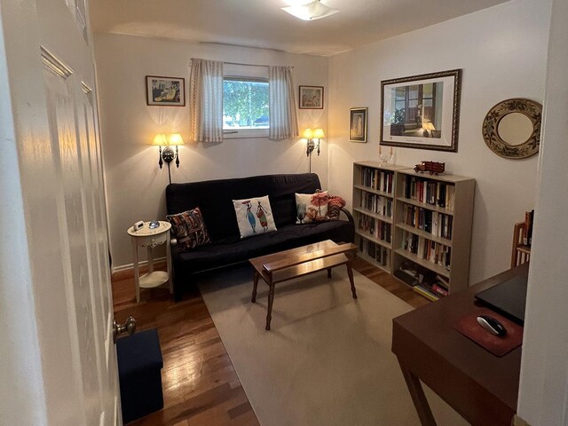 816 S Mamer Rd, Spokane Valley, WA 99216 - living area with wood finished floors