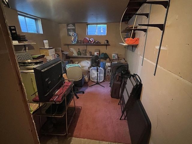 816 S Mamer Rd, Spokane Valley, WA 99216 - office space featuring plenty of natural light and carpet floors