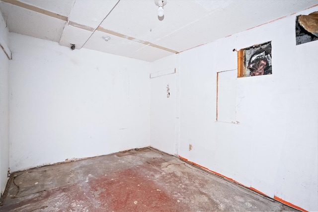 1304 W 15th Ave, Spokane, WA 99203 - unfurnished room with unfinished concrete flooring