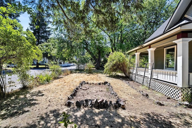 1304 W 15th Ave, Spokane, WA 99203 - view of yard with a porch