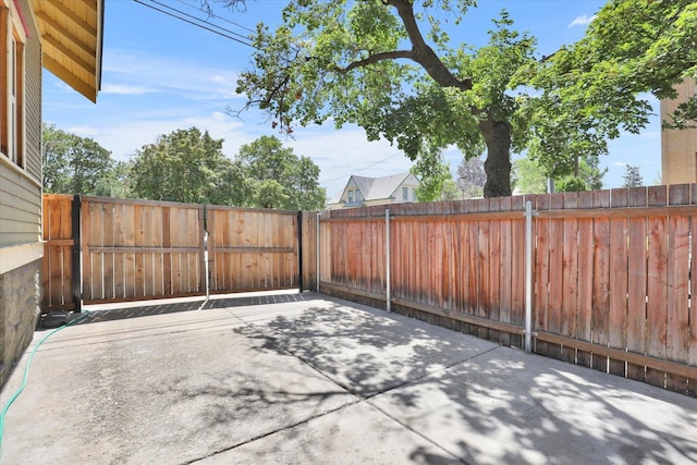 2116 N Jefferson St, Spokane, WA 99205 - view of patio