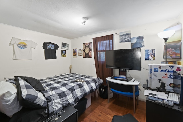 7225 E 11th Ave, Spokane, WA 99212 - bedroom with wood finished floors