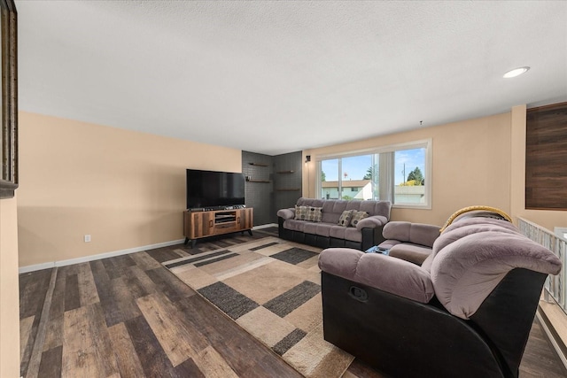 14020 S Sharp Ave, Spokane Valley, WA 99216 - living area featuring wood finished floors and recessed lighting