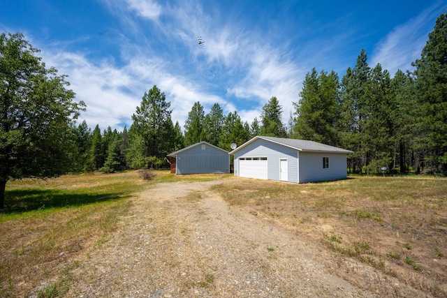 9801 Lakeshore Dr, Sagle, ID 83860 - view of detached garage