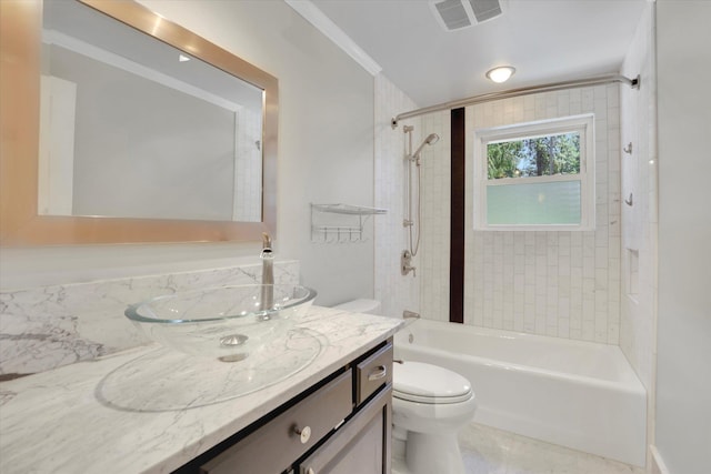 2714 E 11th Ave, Spokane, WA 99202 - full bath with vanity and shower / washtub combination