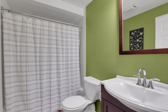 4116 S S Tenfel Ln, Spokane, WA 99223 - full bath featuring vanity and a shower with shower curtain