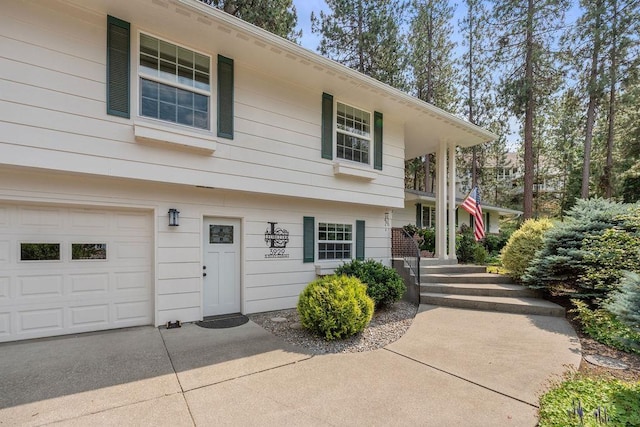 3929 S Best Ct, Veradale, WA 99037 - view of front facade with a garage and driveway