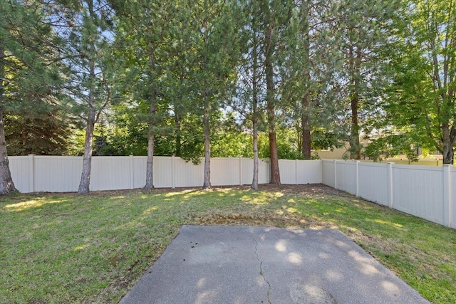 4211 S Greystone Ln Unit 4211, Spokane, WA 99223 - fenced backyard with a patio