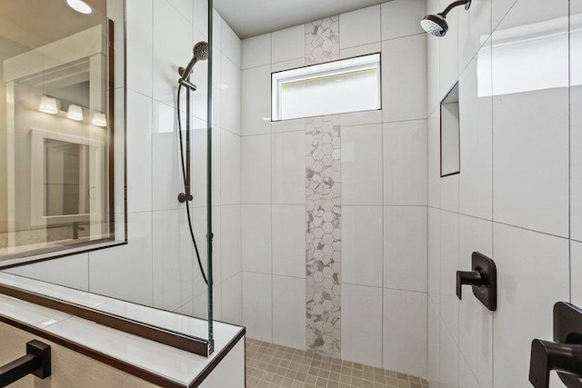 18096 N Morton Ct, Colbert, WA 99005 - full bathroom featuring a tile shower