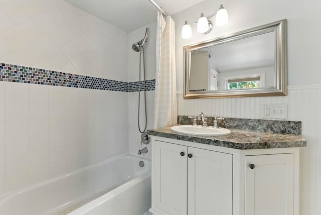 914 E 17th Ave, Spokane, WA 99203 - full bath featuring vanity and shower / bath combo