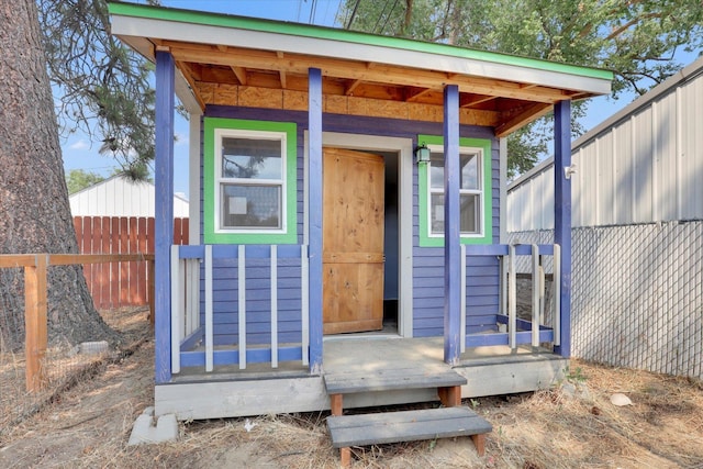 5704 N Milton St, Spokane, WA 99205 - doorway to property