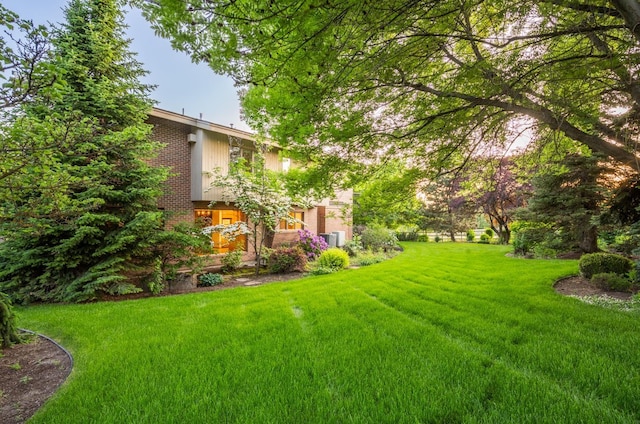 6624 S Ben Burr Rd, Spokane, WA 99223 - view of grassy yard
