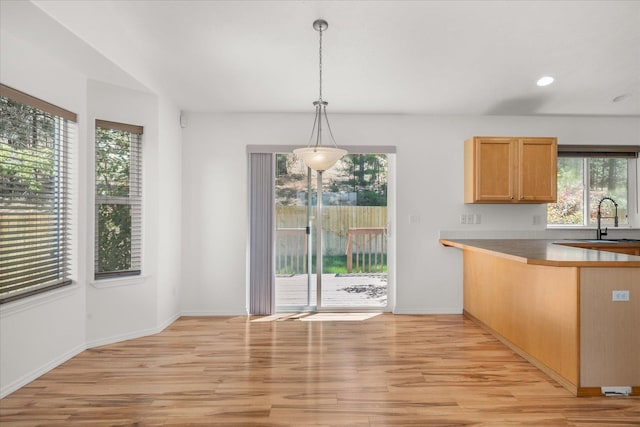 6720 N Royal Ln, Spokane, WA 99208 - kitchen featuring healthy amount of natural light, light wood-type flooring, pendant lighting, and recessed lighting