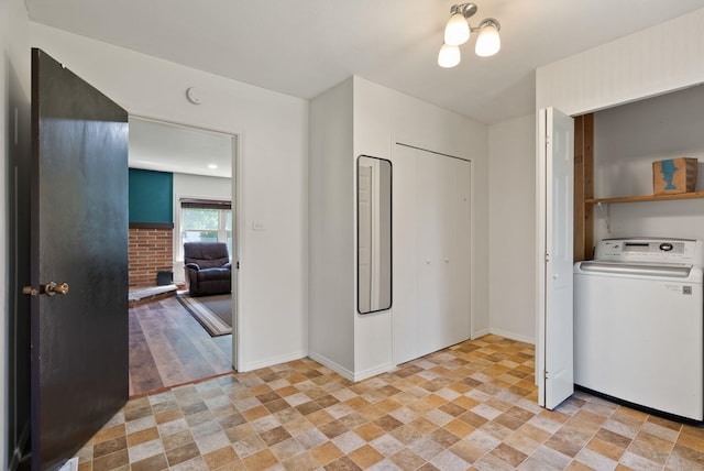 2815 N Bowman Rd, Spokane Valley, WA 99212 - laundry area with washer / dryer and stone finish flooring