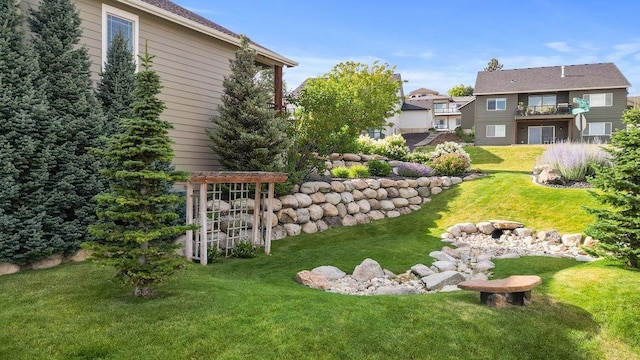 8918 E Clearview Ln, Spokane, WA 99217 - view of green lawn