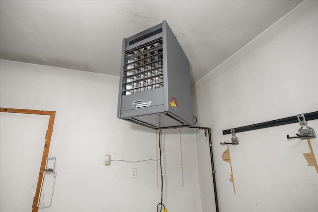 415 E Shiloh Hills Dr, Spokane, WA 99208 - garage view of a heating unit