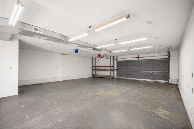 415 E Shiloh Hills Dr, Spokane, WA 99208 - garage with a garage door opener