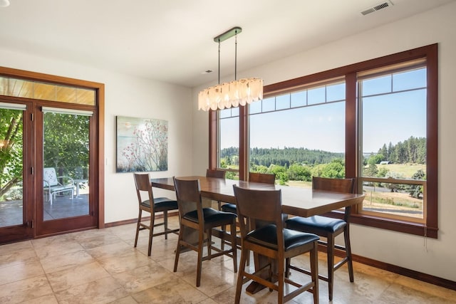 7814 S Ellis Rd, Spokane, WA 99223 - dining room with baseboards