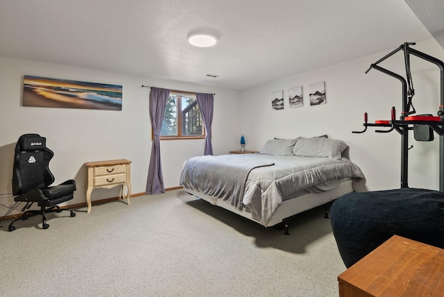 5321 Pinebrook Ct, Spokane, WA 99206 - bedroom featuring carpet flooring and a textured ceiling