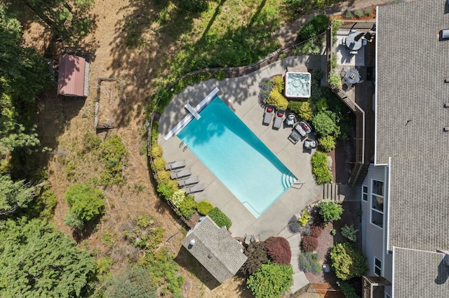 5321 Pinebrook Ct, Spokane, WA 99206 - aerial view of a pool