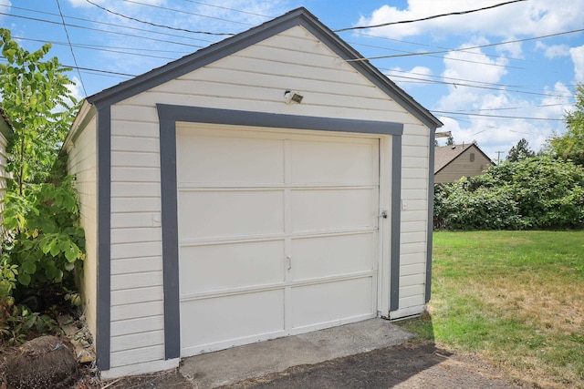 2509 W Upton Ave, Spokane, WA 99205 - garage with a shed